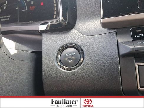 Certified 2025 Toyota Camry SE FWD image 23