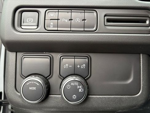 Used 2024 Chevrolet Tahoe Premier image 7