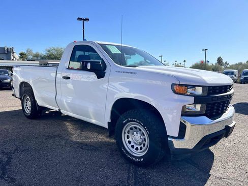 Used 2021 Chevrolet Silverado 1500 W/T w/ WT Convenience Package AWD/4WD image 3