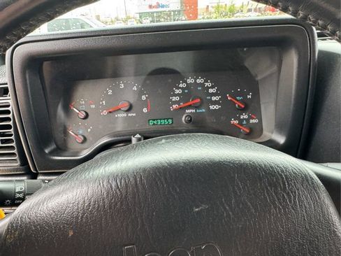 Used 2004 Jeep Wrangler Rubicon w/ Dual Top Group image 23