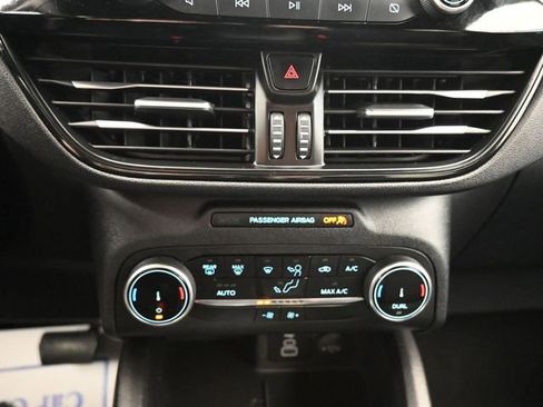 Used 2025 Ford Escape ST-Line image 18