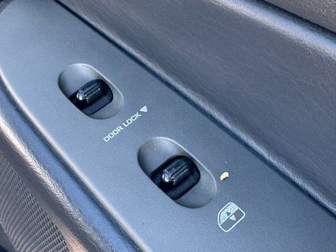 Used 2005 Dodge Ram 1500 Truck SLT w/ Trailer Tow Group image 37