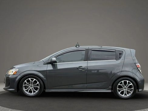 Used 2020 Chevrolet Sonic LT w/ Convenience Package FWD image 9