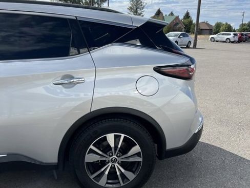 Used 2023 Nissan Murano SV image 7
