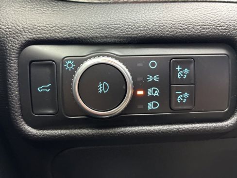 Used 2022 Ford Explorer ST w/ ST Street Pack image 10