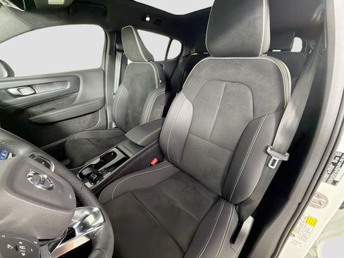 Certified 2023 Volvo C40 P8 Recharge Plus AWD/4WD image 18