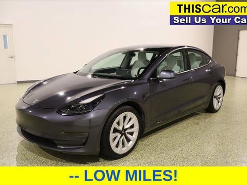 Used 2021 Tesla Model 3 Long Range image 3