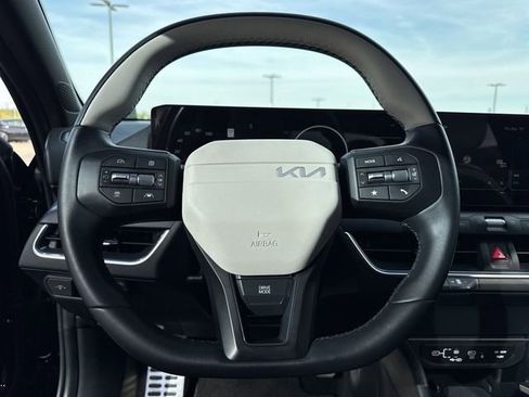 Certified 2025 Kia K4 GT-Line Turbo image 17
