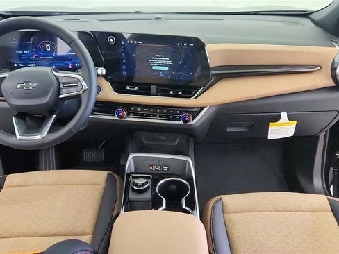 New 2026 Chevrolet Equinox ACTIV w/ Convenience Package III AWD/4WD image 35