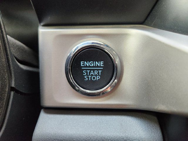 Used 2024 Ford F250 XLT w/ Black Appearance Package AWD/4WD image 19