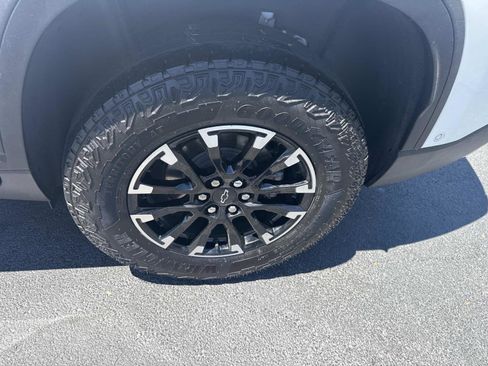 Used 2025 Chevrolet Traverse Z71 w/ Enhanced Driving Package AWD/4WD image 15