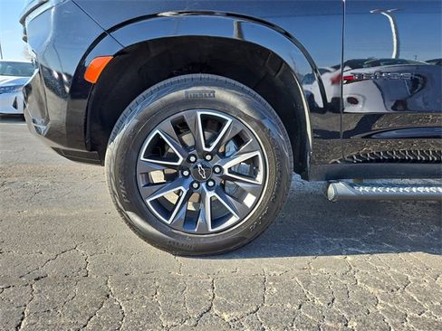 Used 2022 Chevrolet Tahoe Z71 w/ Luxury Package image 48