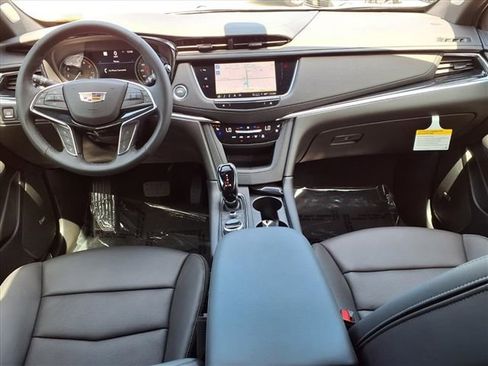 Used 2026 Cadillac XT5 Premium Luxury w/ Driver Assist Package FWD image 11
