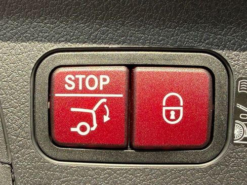 New 2026 Mercedes-Benz GLE 53 AMG 4MATIC image 13