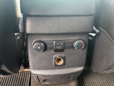 Used 2016 Ford Explorer XLT w/ Equipment Group 202A image 25