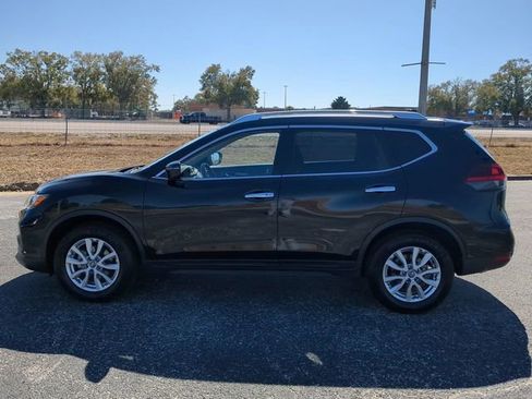 Used 2020 Nissan Rogue SV image 7