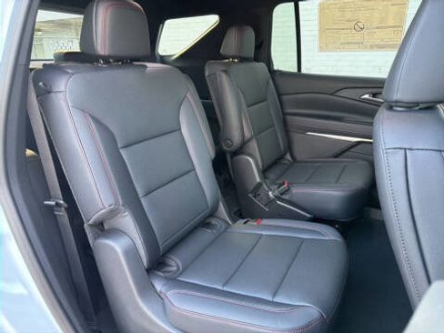 New 2026 Chevrolet Traverse Z71 w/ Driver Confidence Package image 27