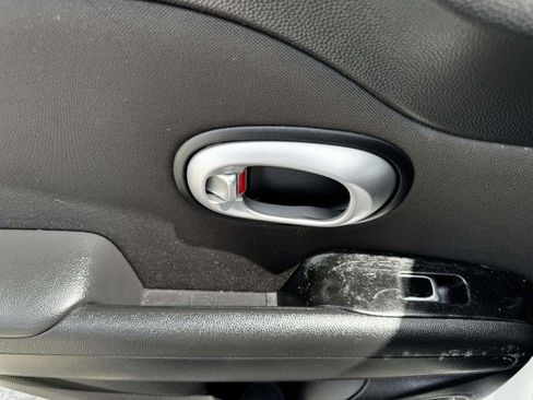 Used 2018 Kia Soul + image 33