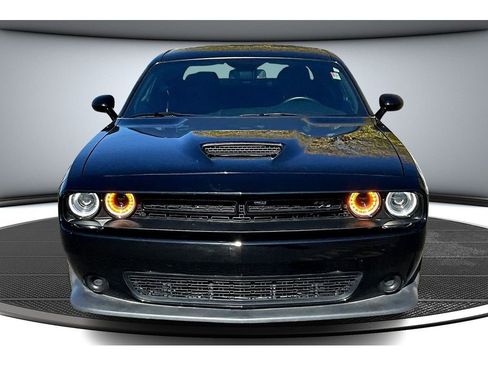 Certified 2023 Dodge Challenger R/T image 4