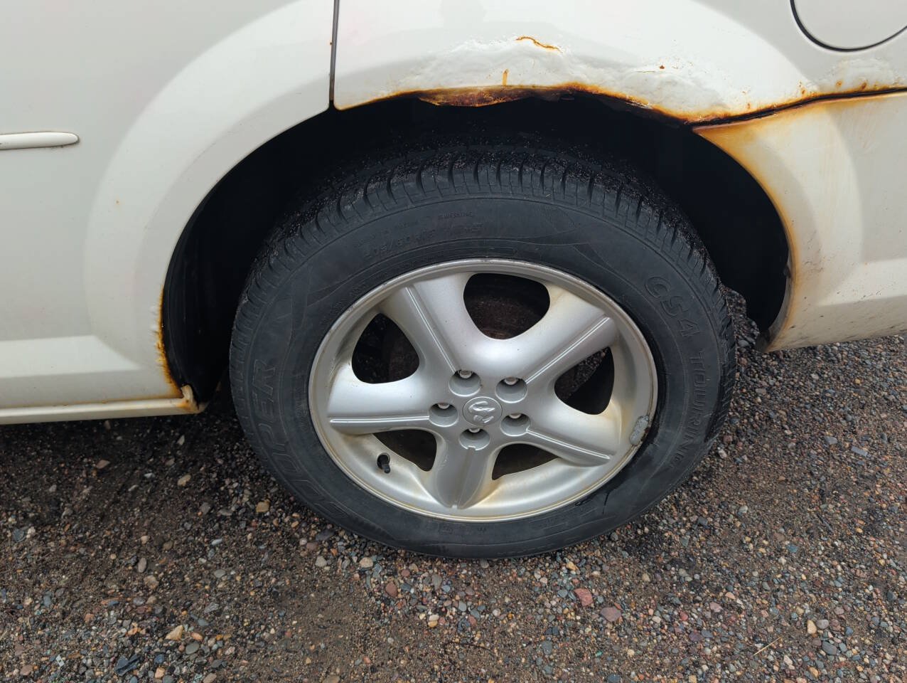 Used 2005 Dodge Stratus SXT FWD image 10