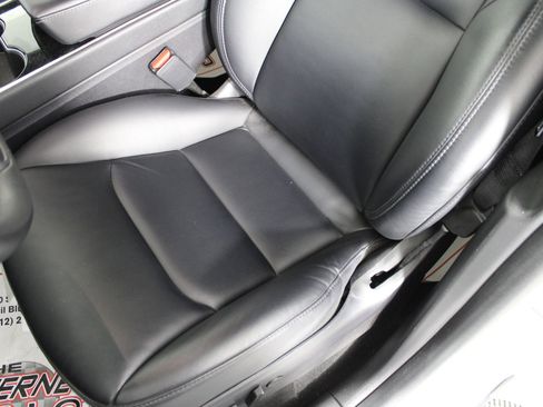 Used 2020 Tesla Model Y Long Range image 33