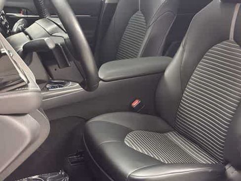 Used 2023 Toyota Camry SE w/ Cold Weather Package FWD image 25
