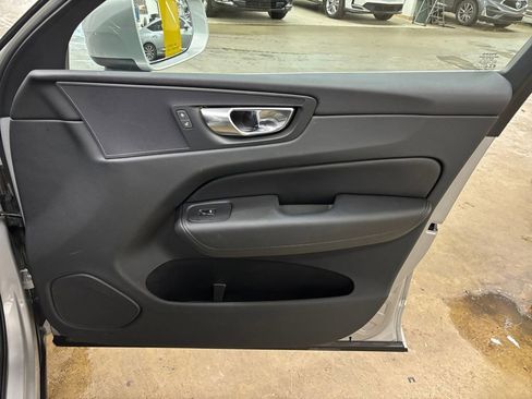 Certified 2023 Volvo XC60 B5 Plus w/ Climate Package image 20