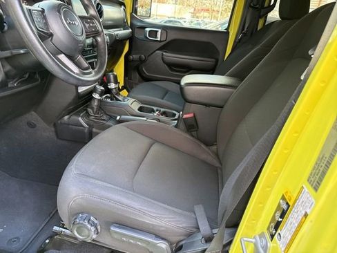 Used 2023 Jeep Gladiator Sport w/ Trailer Tow Package image 19