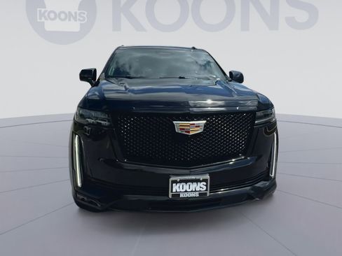 Used 2023 Cadillac Escalade ESV Sport Platinum AWD/4WD image 4