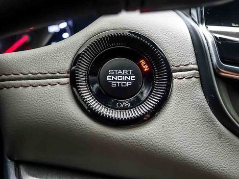 Used 2023 Jeep Compass Limited AWD/4WD image 16
