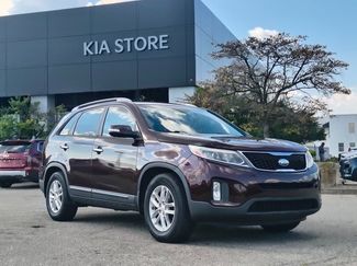Used 2014 Kia Sorento LX image 1