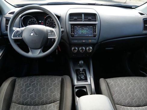 Used 2023 Mitsubishi Outlander Sport AWD image 12