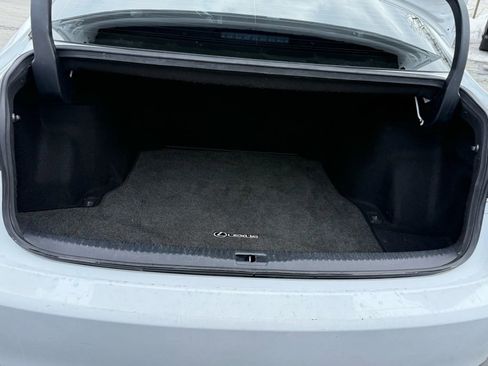 Used 2019 Lexus IS 300 F Sport w/ F Sport Package image 17