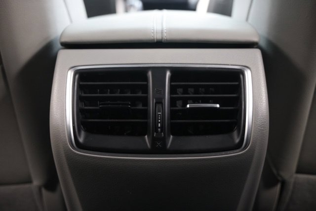 Used 2016 Acura TLX FWD image 40