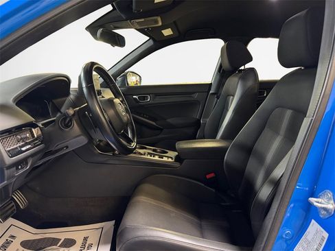 Used 2023 Honda Civic Sport image 12