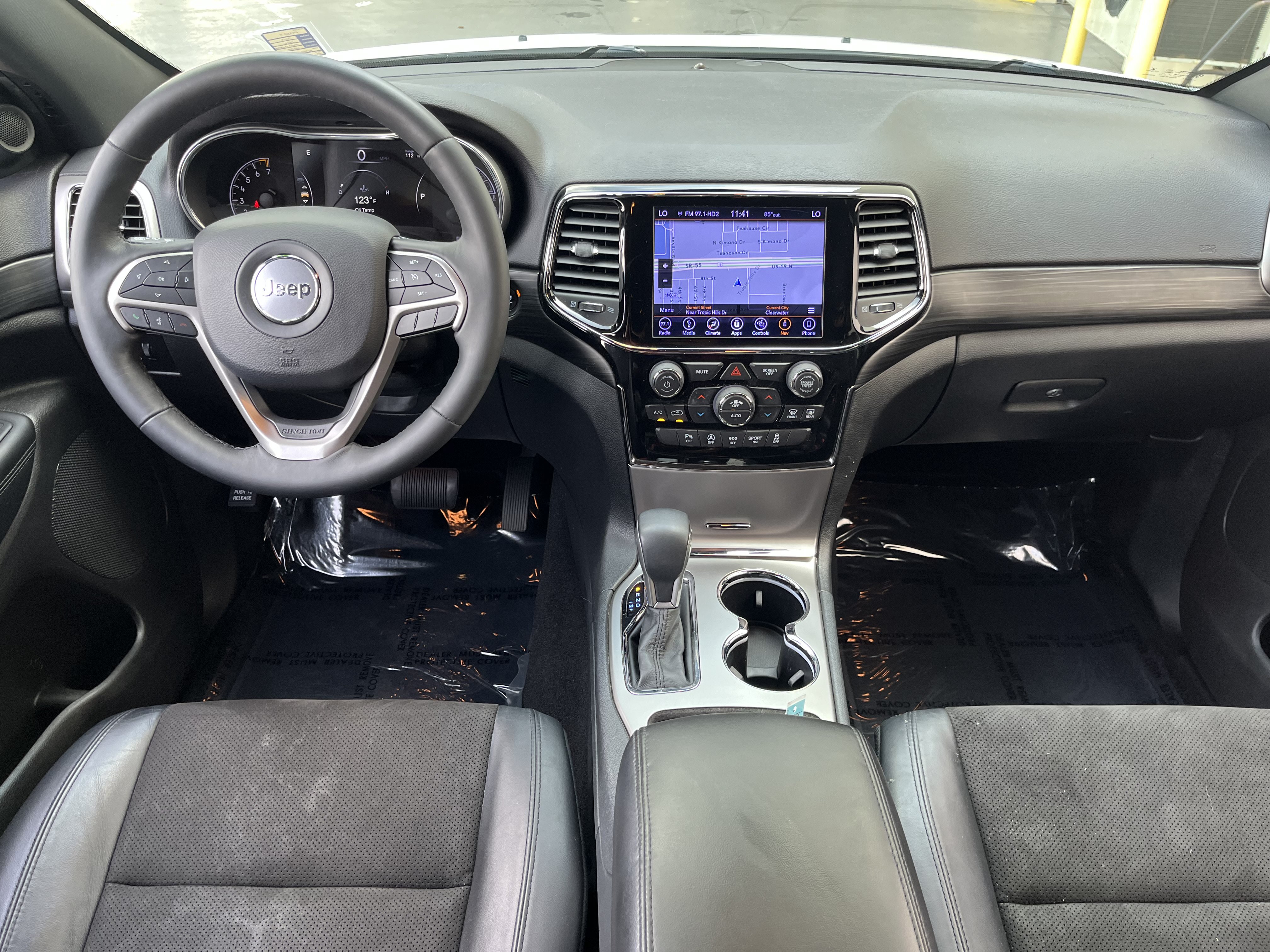 Used 2019 Jeep Grand Cherokee Altitude AWD/4WD image 16
