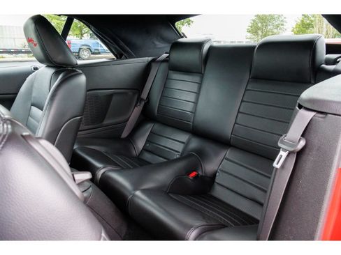 Used 2007 Ford Mustang GT RWD image 13