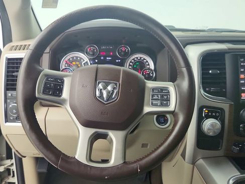 Used 2016 RAM 1500 Laramie w/ Convenience Group RWD image 17