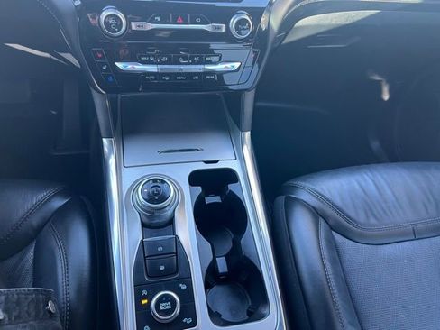 Used 2022 Ford Explorer Platinum w/ Equipment Group 601A image 11