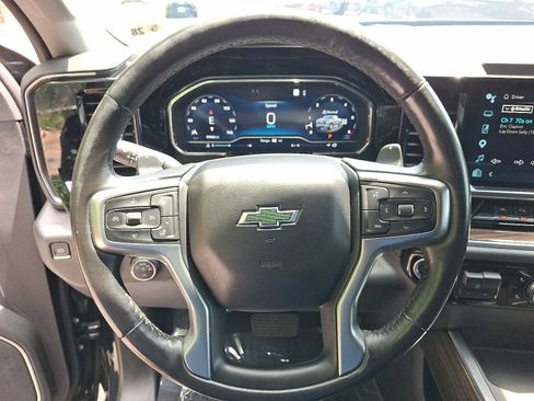 Used 2023 Chevrolet Silverado 1500 RST AWD/4WD image 19