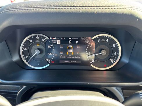 Used 2023 Land Rover Defender 110 S image 19