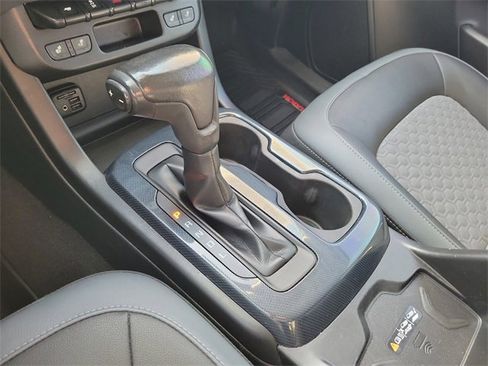 Used 2019 Chevrolet Colorado Z71 image 16