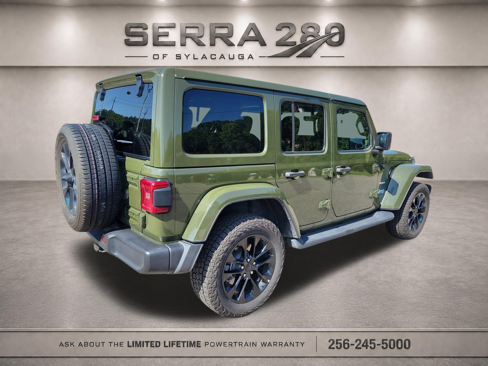 Used 2022 Jeep Wrangler Unlimited Sahara w/ Cold Weather Group AWD/4WD image 5