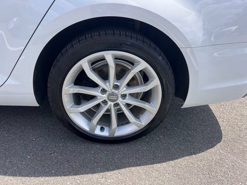 Used 2019 Audi A4 2.0T Premium Plus w/ Premium Plus Package FWD image 36