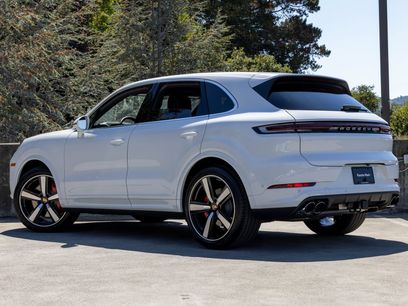 New 2025 Porsche Cayenne S