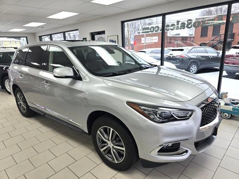 Used 2020 INFINITI QX60 Pure image 3