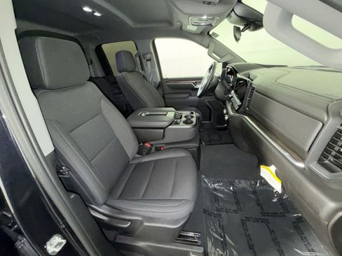 Used 2025 GMC Sierra 1500 Elevation image 27