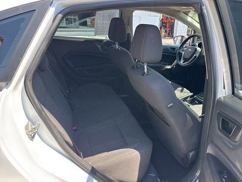 Used 2019 Ford Fiesta SE w/ Equipment Group 201A FWD image 9