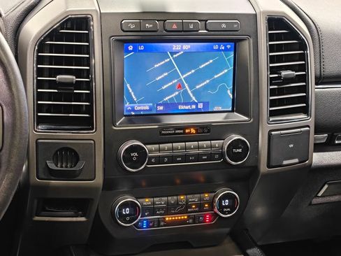Used 2020 Ford Expedition Max XLT w/ Equipment Group 202A AWD/4WD image 6