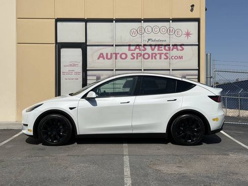 Used 2021 Tesla Model Y Long Range AWD/4WD image 5